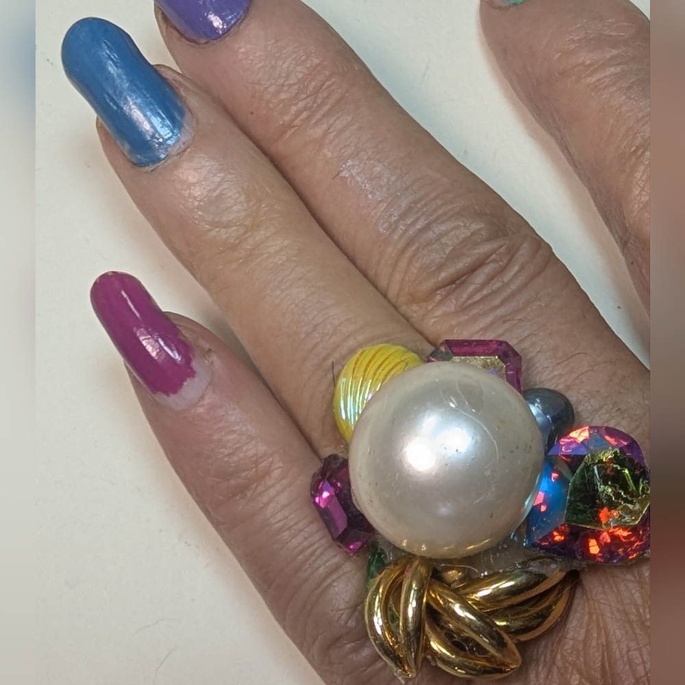 Wendy Gell jeweled ring with pearl Center.